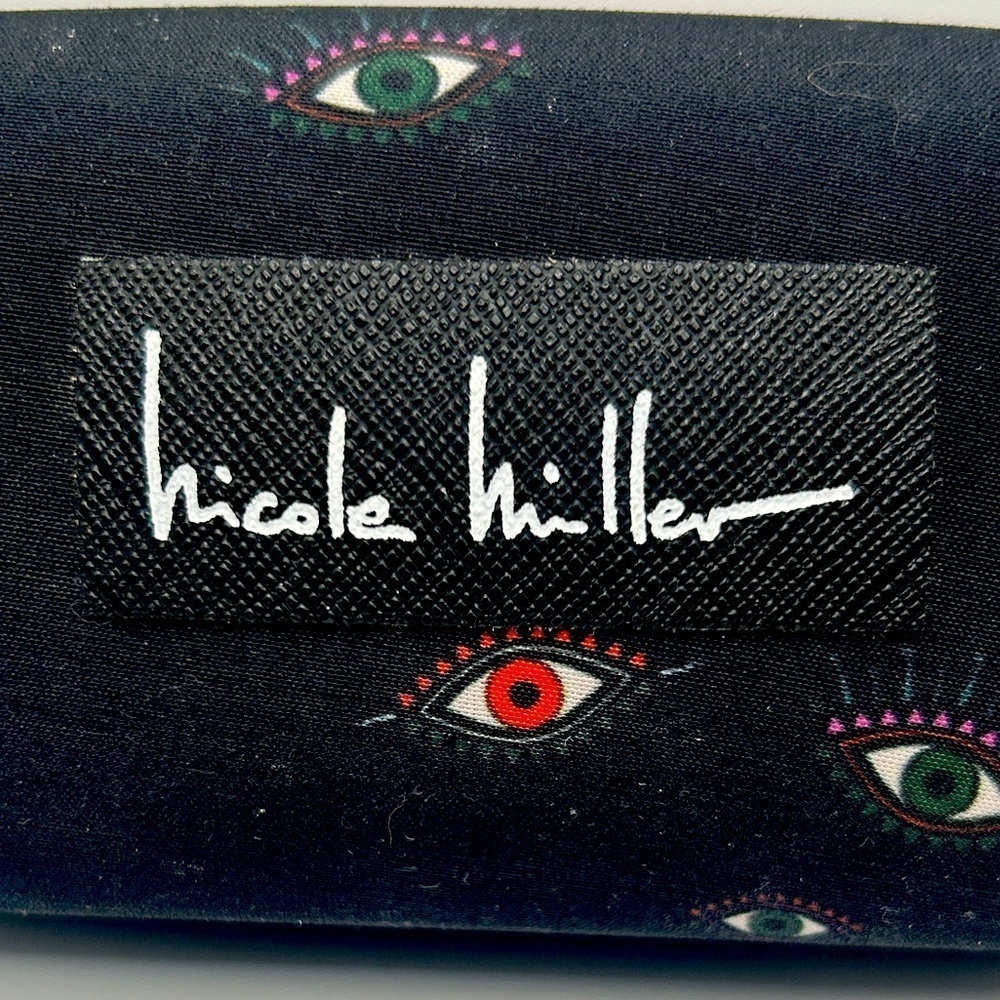 Nicole Miller Black Eye Patterned Sunglasses Case - Picture 2 of 12